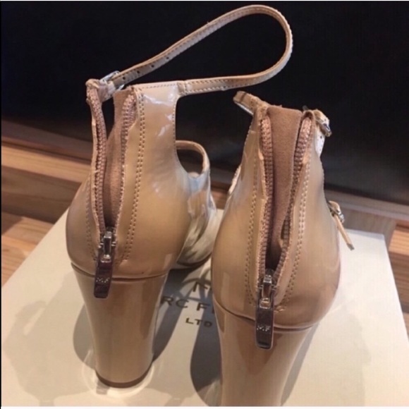 🆕 *LAST ONE! 5.5* MARC FISHER Dabney patent heels - Picture 2 of 2